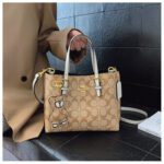 New Style Shoulder Bag with a High-End Feel, Versatile Crossbody Bag - Image 4