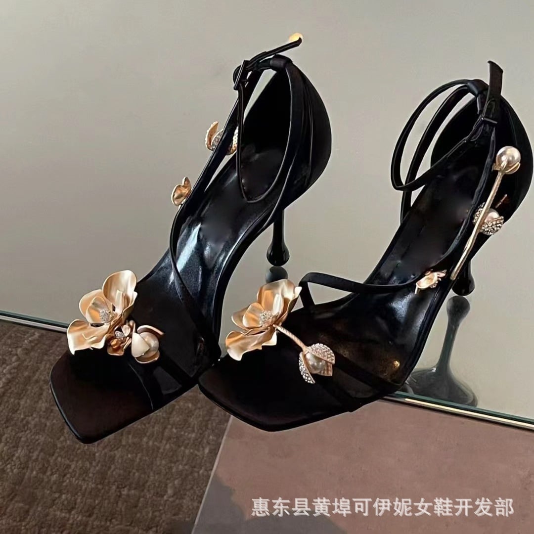 O1CN01uZ5N8y21bsyk4Wmte_!!3996687004-0-cib Elegant gold orchid strap square toe high heels - Image 1