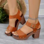 mouth belt buckle rivet waterproof platform beach sandals - Image 2