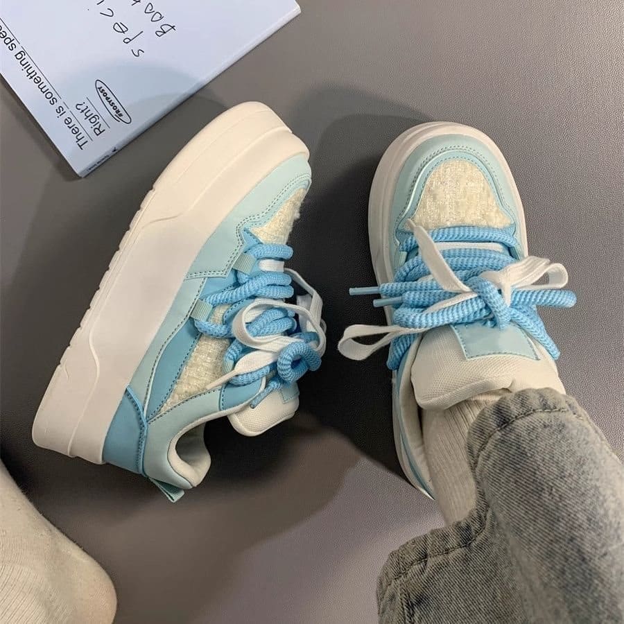 O1CN01AohUmL1QuzpI8YtLp_!!2218104872037-0-cib Girls Niche Sneakers for Women - Image 1