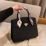 Premium fashionable and stylish tote bag - Image 3