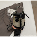 advanced style versatile texture retro messenger bag - Image 3