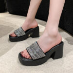 summer new small size thick-heeled square-toed rhinestone sandals