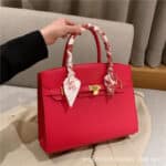 Premium fashionable and stylish tote bag - Image 4