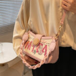 025 pink cute one-shoulder underarm bag
