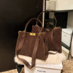 Ladies shoulder handbag tote bag large capacity suede commuter