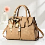 Fashionable and Versatile Tote Bags Hand-Held Crossbody Bags - Image 4