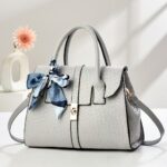 Fashionable and Versatile Tote Bags Hand-Held Crossbody Bags - Image 5