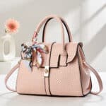 Fashionable and Versatile Tote Bags Hand-Held Crossbody Bags - Image 3