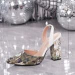 Floral one-strap retro literary style heel shoe - Image 4