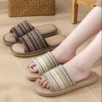 Summer Linen Slippers Women's Indoor Sweat-absorbent Beach Couple Slippers