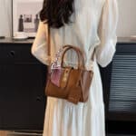 This Year's Trendy Bags for Women New Stylish Versatile Handbag - Image 4