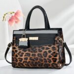 Leopard Print Patent Leather Fashion Commuter Handbag - Image 3