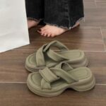Trendy Women's Summer Outdoor Slippers 2026 New Korean Style Platform Thick-Soled Beach French Shoe - Image 3