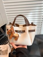Casual lychee pattern basket bag, textured and versatile shoulder crossbody bag
