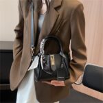 This Year's Trendy Bags for Women New Stylish Versatile Handbag - Image 9